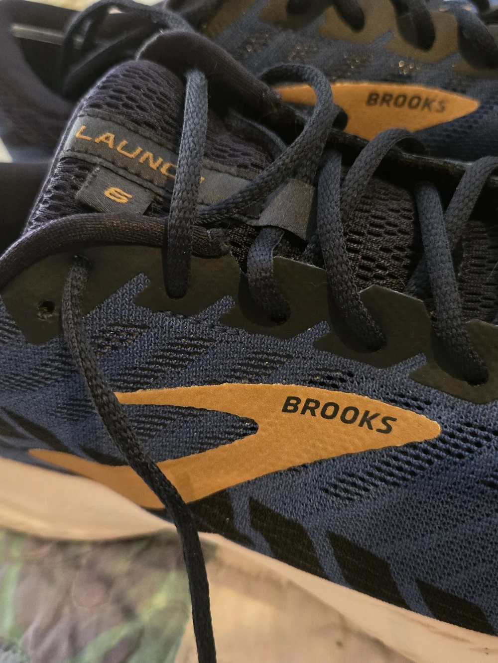 Brooks Launch 6 Men's Running Shoes Blue Gold Athletic Sneakers Size 11.5 D